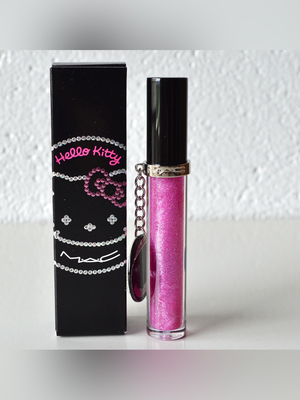 MAC Cosmetics Dazzleglass Lipgloss *DAZZLEPUSS* Hello Kitty Collection BNIB